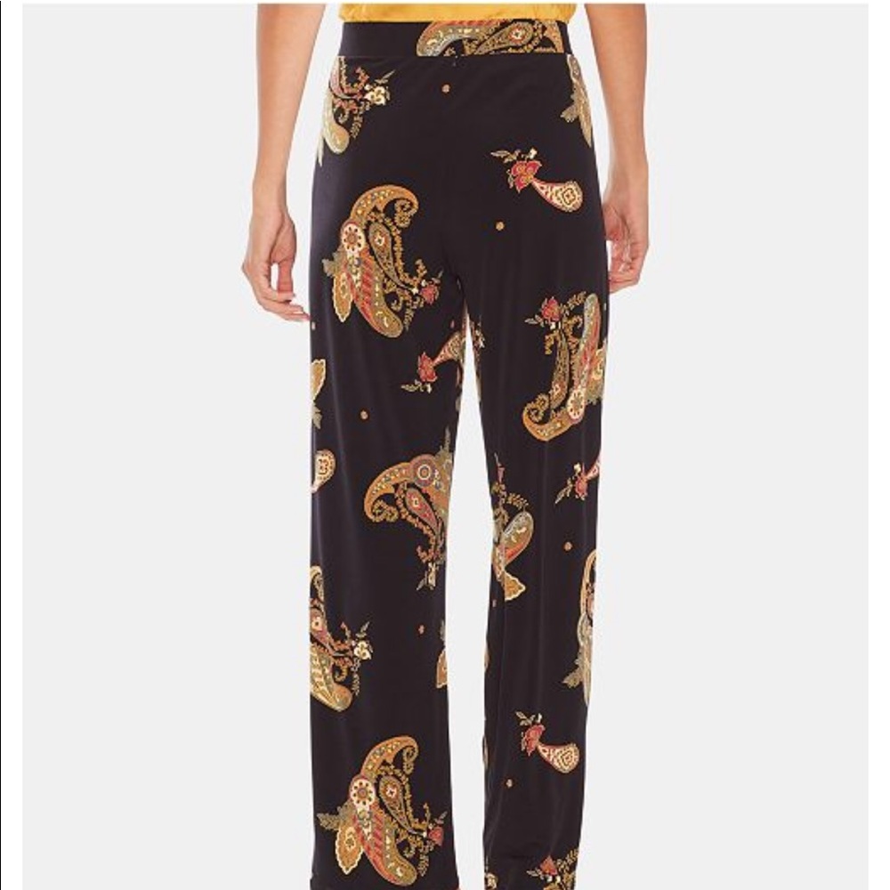 NWT Vince Camuto Paisley Print Pants